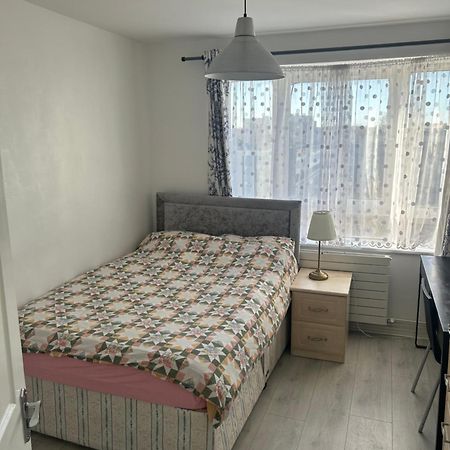 Cosy 2-Bedroom Flat In Finsbury Park, Modern, Convenient & Close To Central London! Extérieur photo