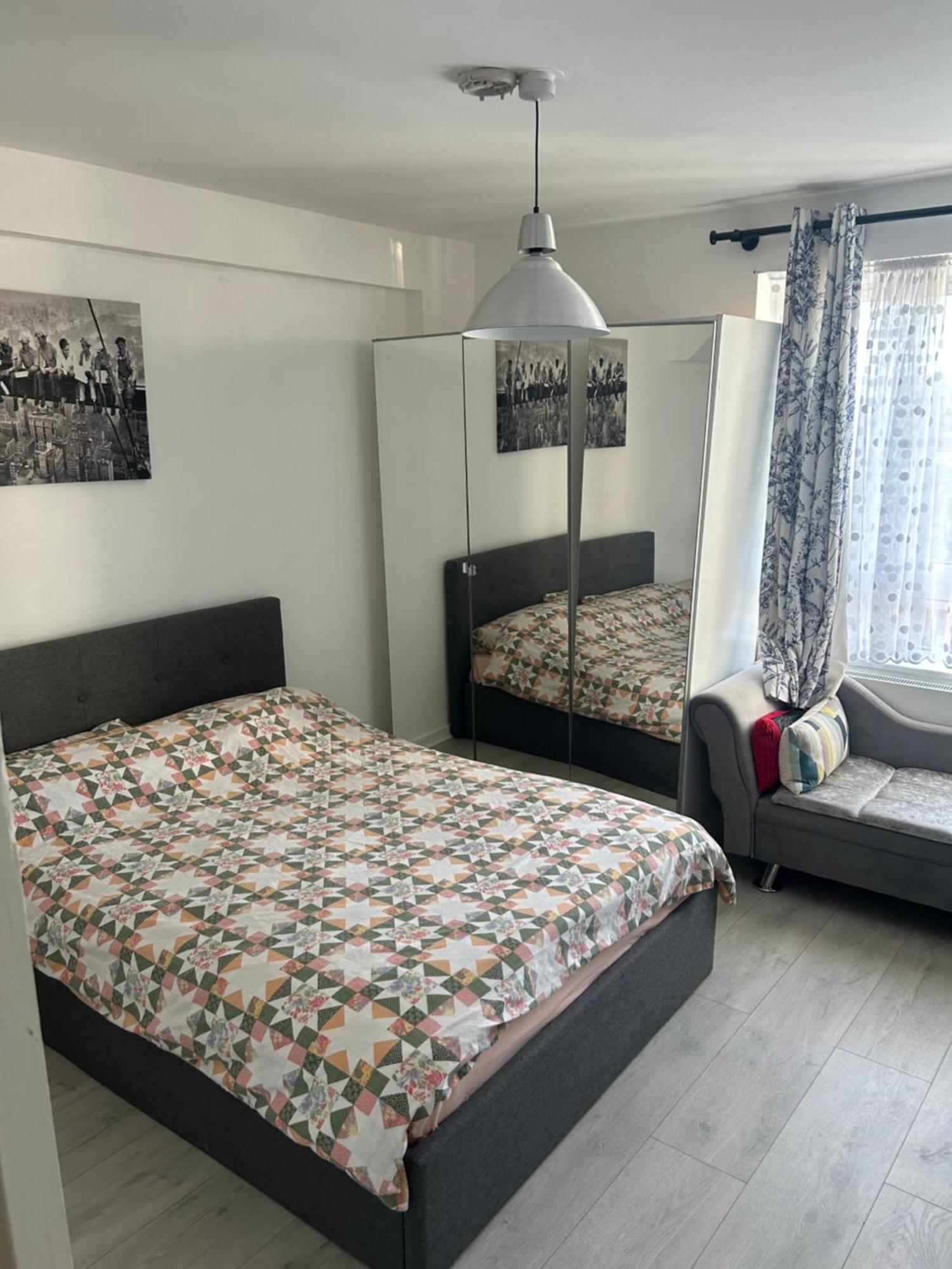 Cosy 2-Bedroom Flat In Finsbury Park, Modern, Convenient & Close To Central London! Extérieur photo